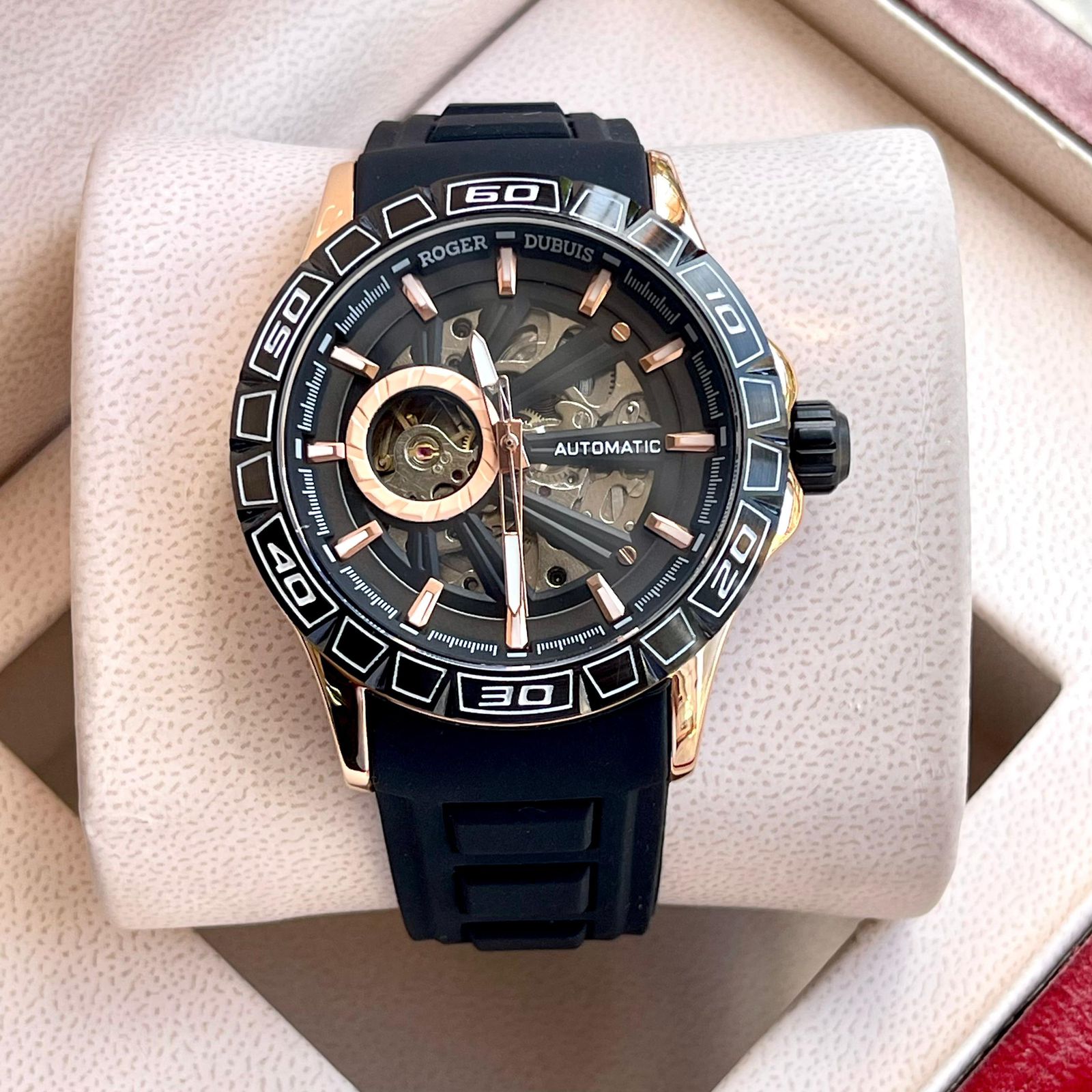 ROGER DUBUIS AXIAL MASTER WATCH